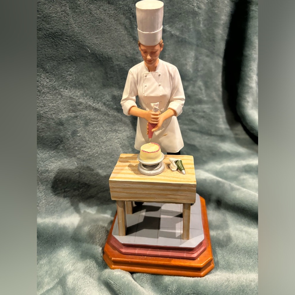 VANMARK "CAREERS" PASTRY CHEF FIGURINE LIMITED EDITION #1/036-Repair